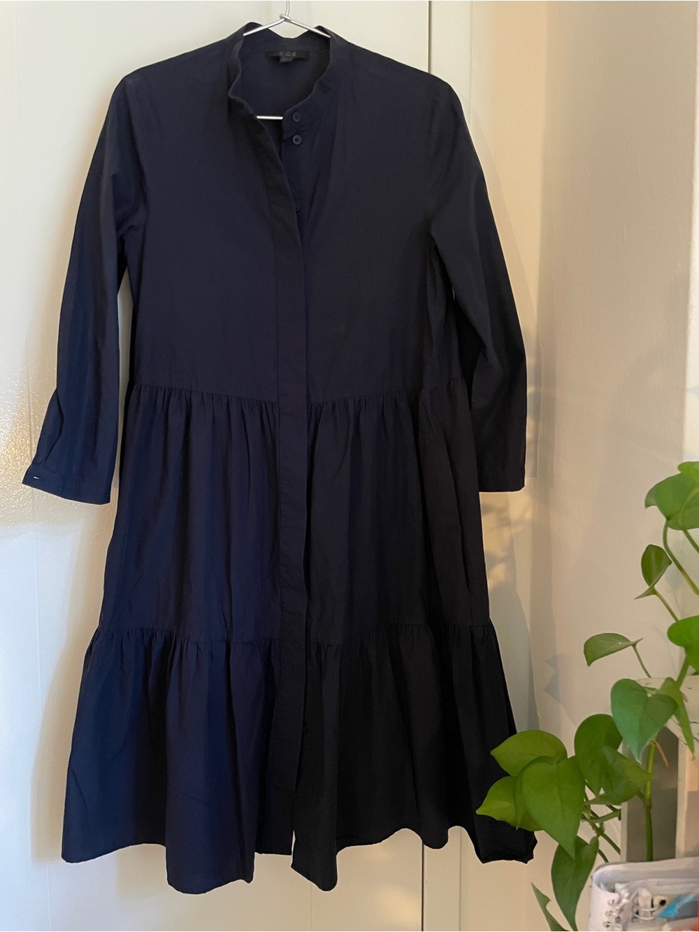 COS S Dark Navy Long-Sleeve Tiered Midi Dress